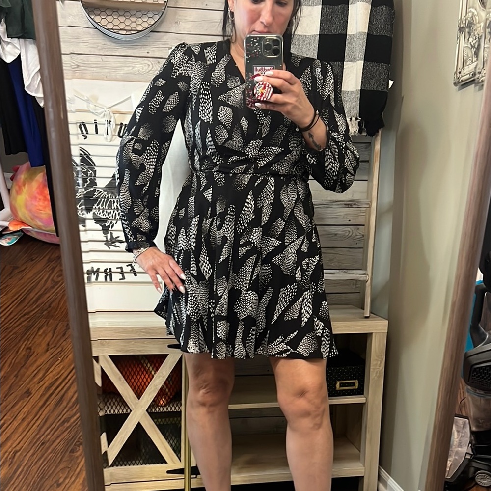 Express medium Petite  Black and White Patterned Dress mini length